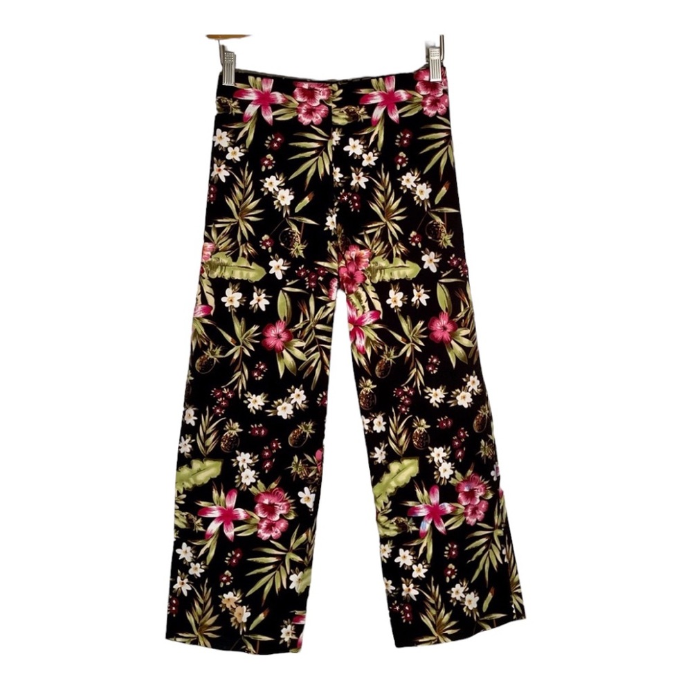 Style & Co Black Floral Wide Leg Cropped Pants. Size 10